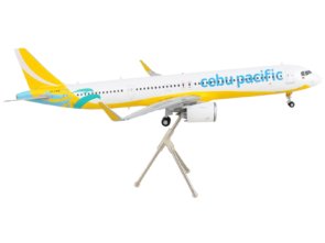 G2CEB2321-2__69554.jpg