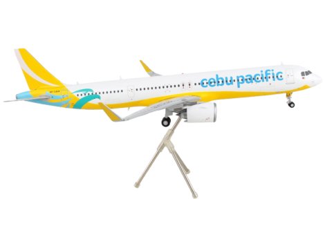 G2CEB2321-2__69554.jpg