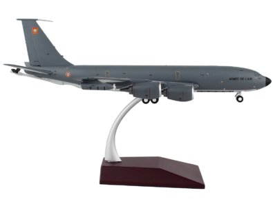 G2FAF745-2__32896.jpg