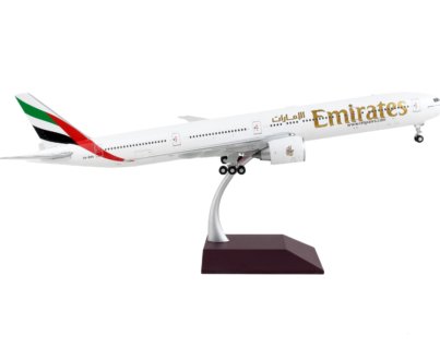 G2UAE1079-2__39334.jpg