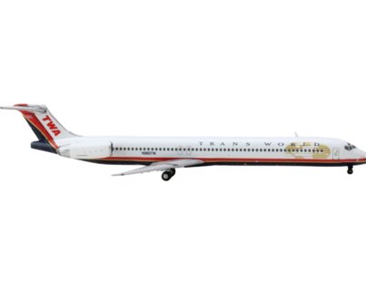 GJ1711-2__94471.jpg