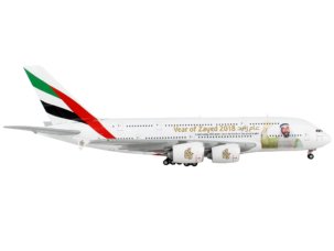 GJ1747-2__41222.jpg
