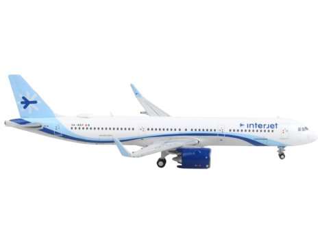 GJ1884-2__33806.jpg