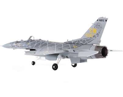 JCW-144-F16-005-3__77438.jpg