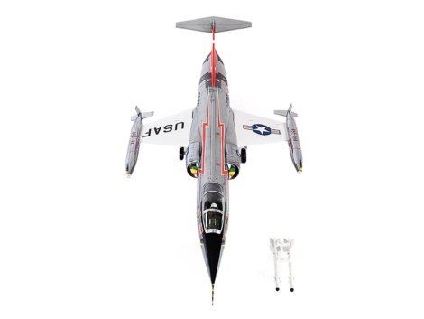 JCW-72-F104-004-4__03821.jpg