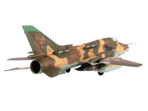 JCW-72-SU20-003-3__57814.jpg