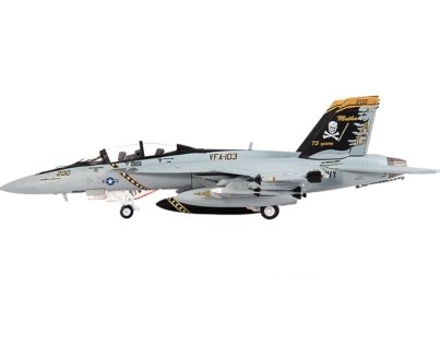 JCW-144-F18-003-2__70344.jpg