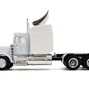 Kenworth W900 Sleeper Cab White 1/87 (HO) Plastic Model Car by Promotex