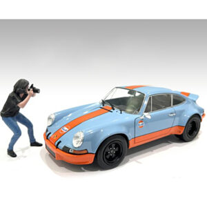 Photographers Figure #4 for 1/24 Scale Models by American Diorama