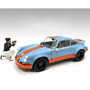 Photographers Figure #5 for 1/24 Scale Models by American Diorama