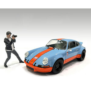 Photographers Figure #6 for 1/24 Scale Models by American Diorama