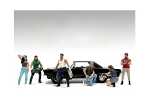Muscle Mechanics 6 piece Figure Set for 1/24 Scale Models by American Diorama